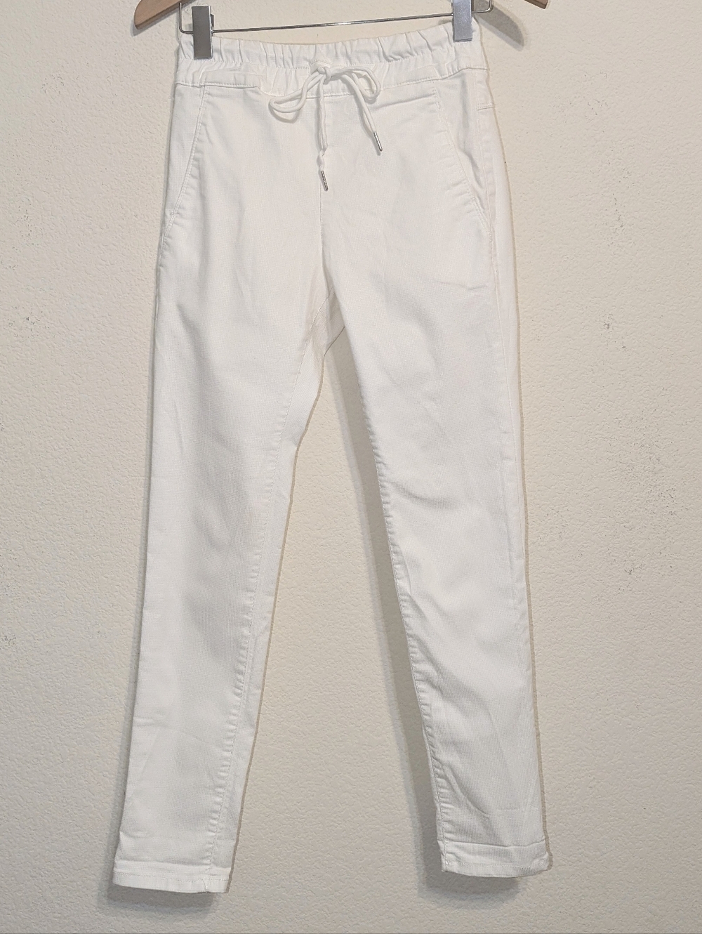 Bevy Flog Women's White Shely Pants Size 25 Drawstring Pockets elastic waistband